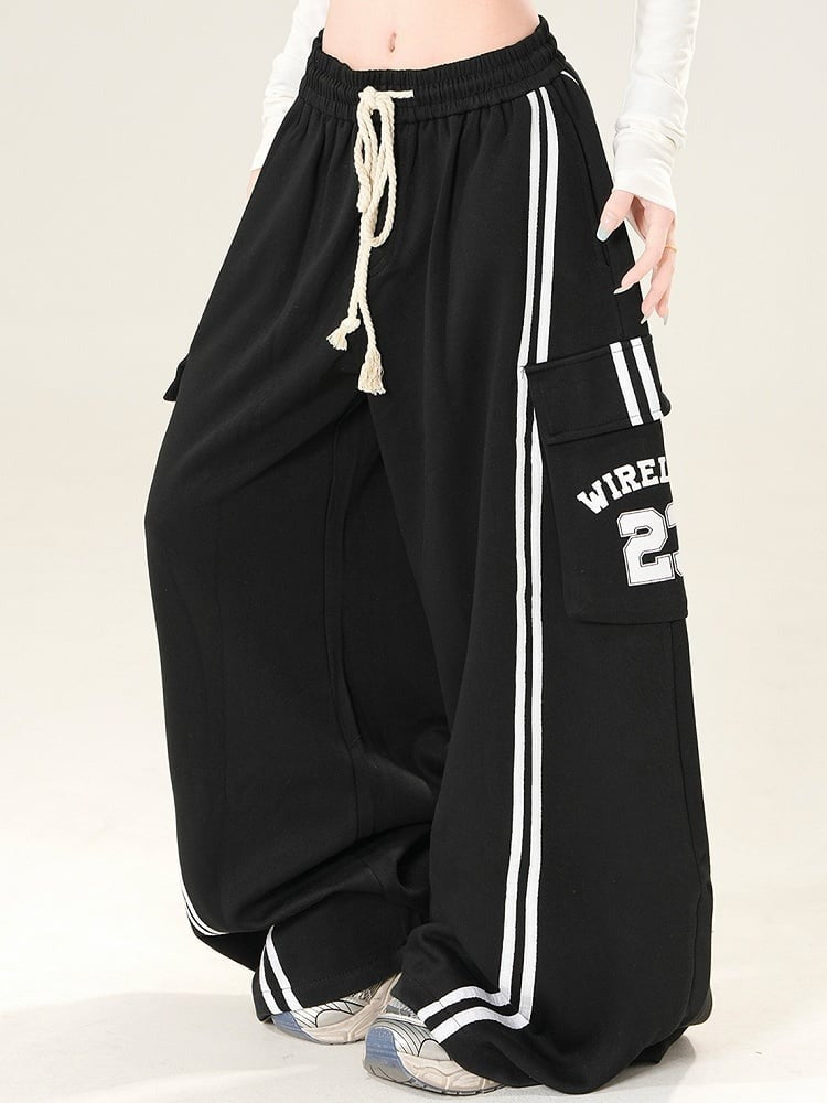 Black Bittersweet Letter And Number Print Cargo Pockets Decorated Wide-leg Cut Pants