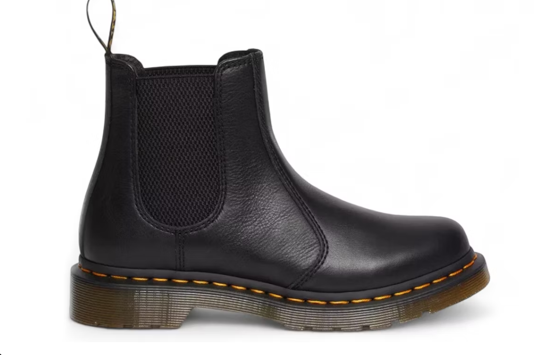 Dr. Martens Chelsea 2976 Virginia Leather Chelsea Boot