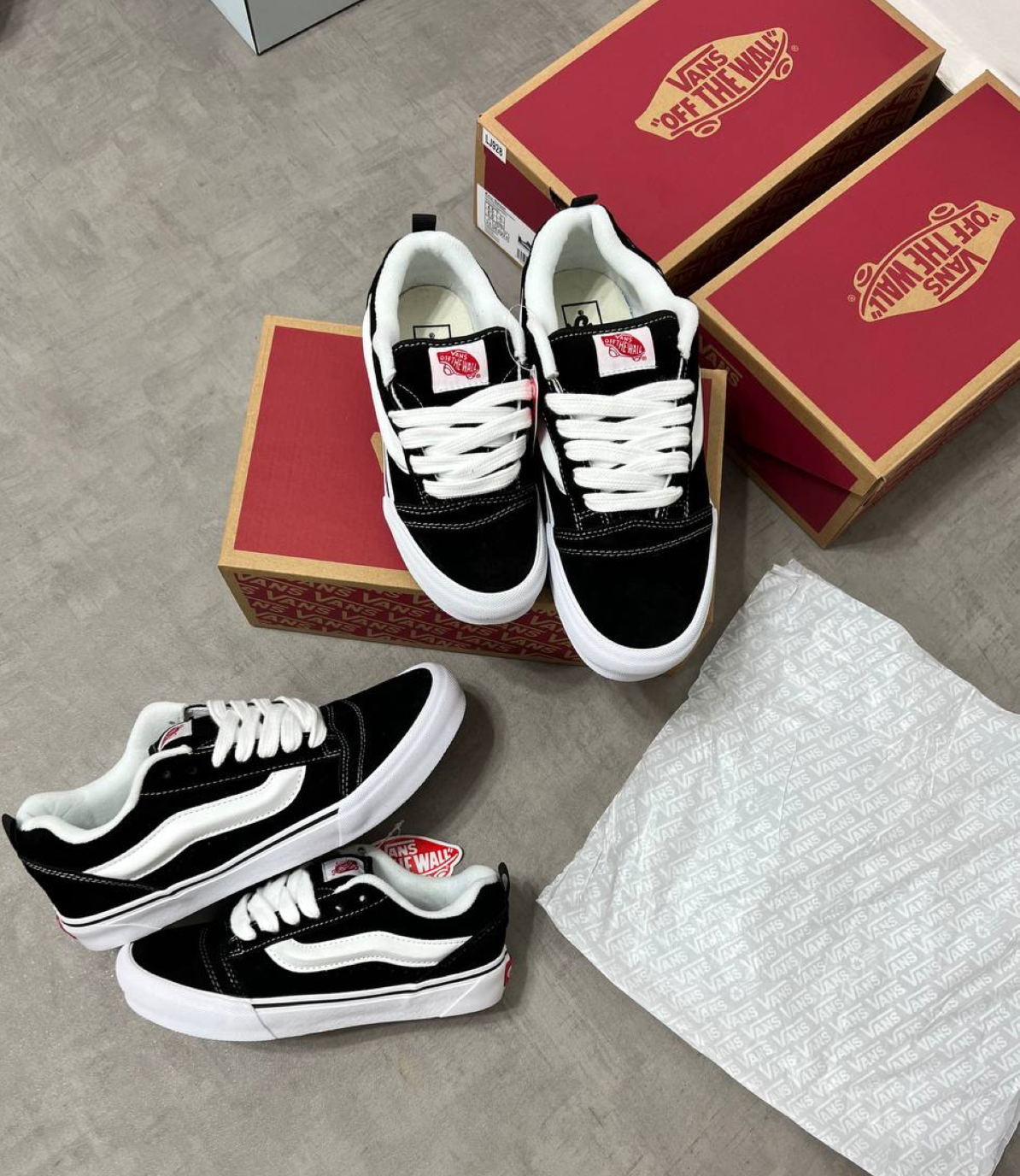 Vans Knu Skool Black True White