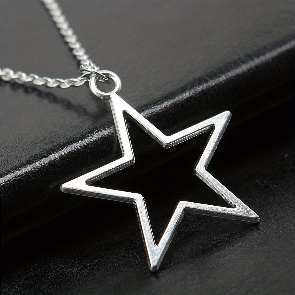 Star Outline Choker Necklace