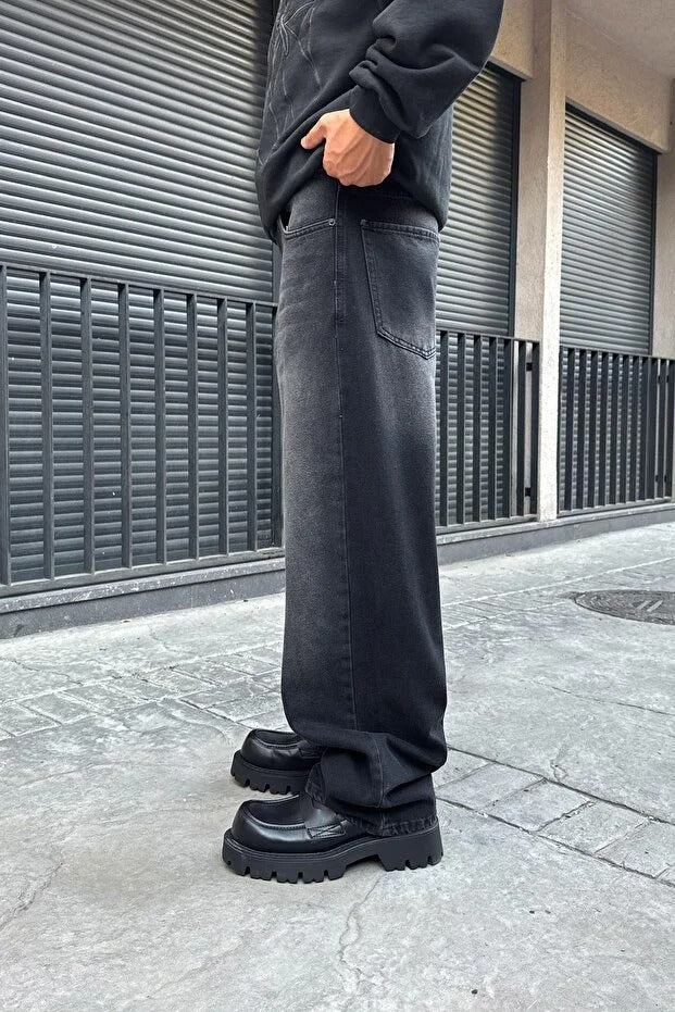 Black Baggy Jeans