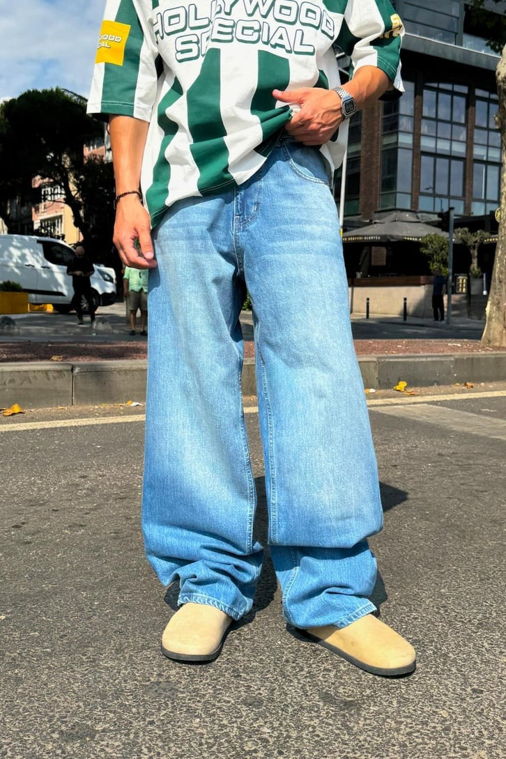 Blue Baggy Jeans
